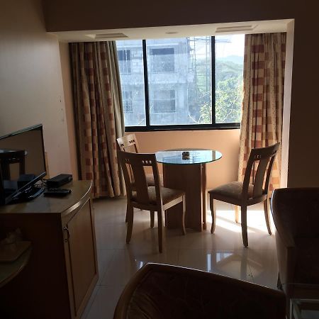 Hotel Ashirwad Pune Eksteriør billede