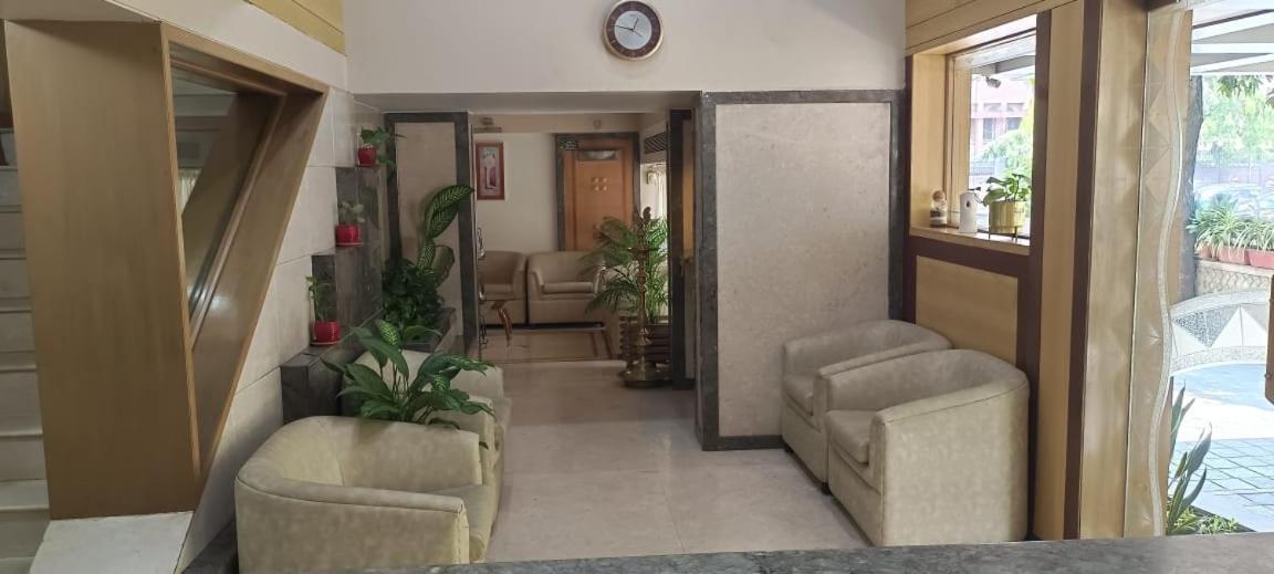 Hotel Ashirwad Pune Eksteriør billede