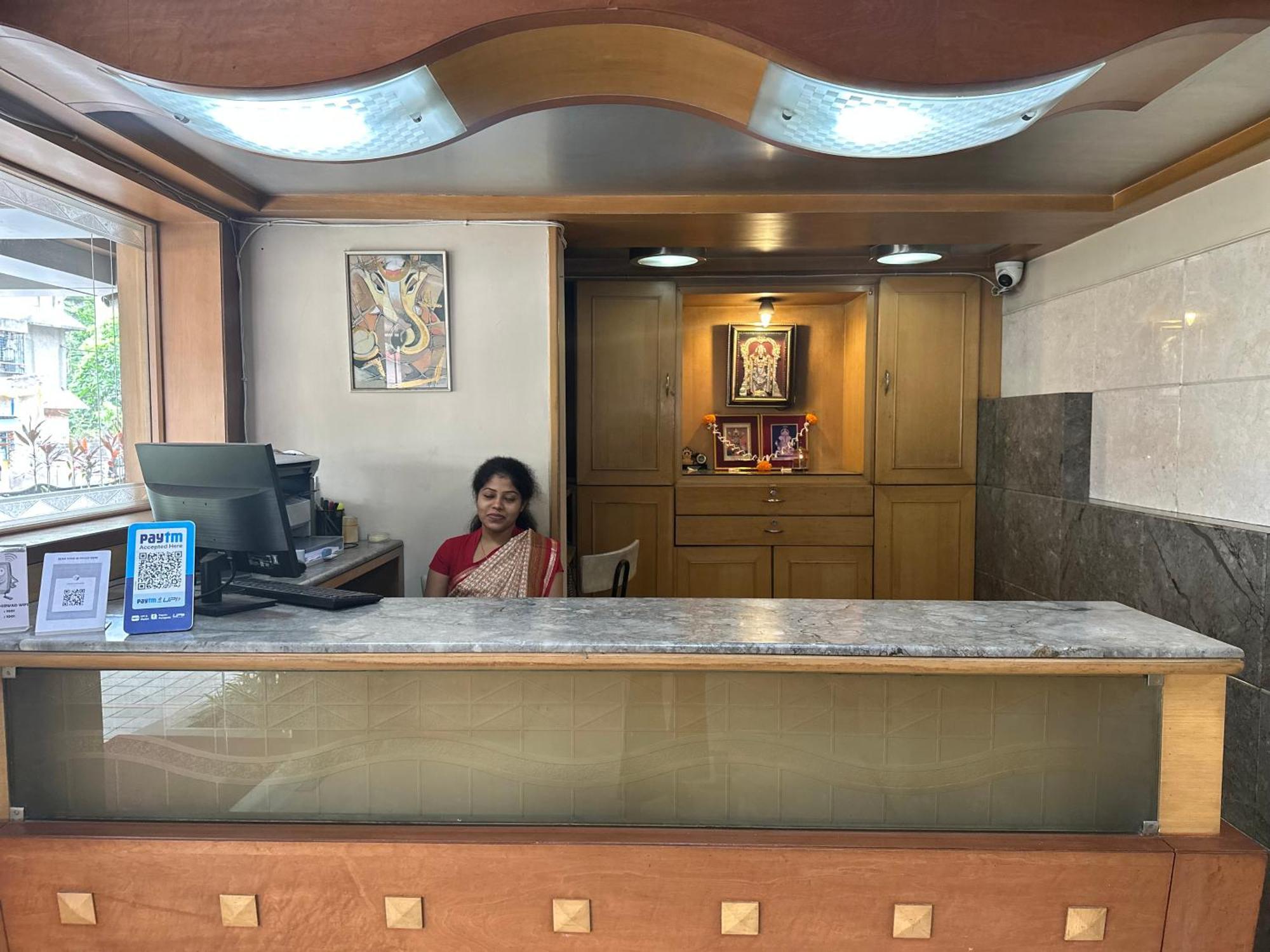 Hotel Ashirwad Pune Eksteriør billede