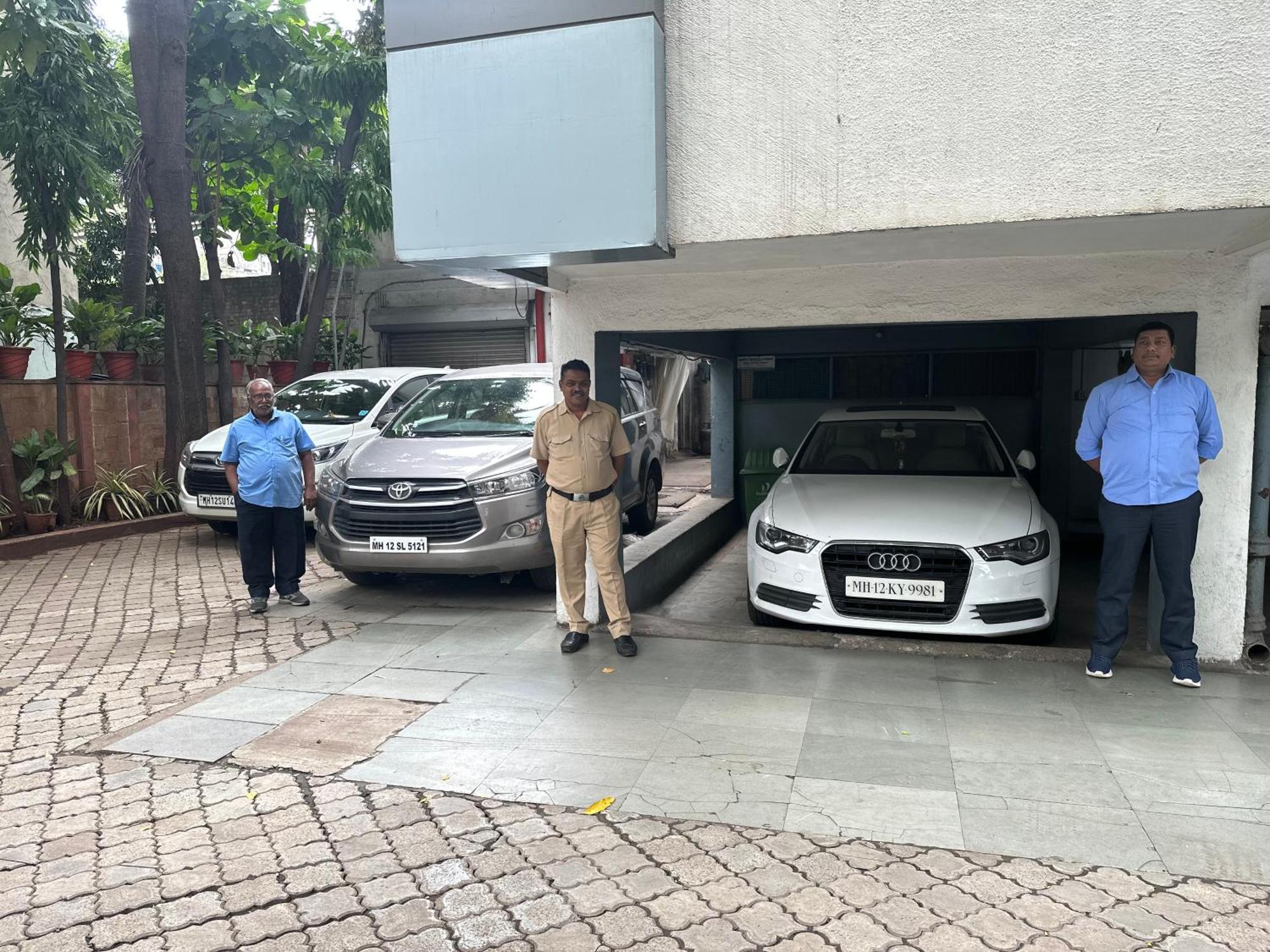 Hotel Ashirwad Pune Eksteriør billede