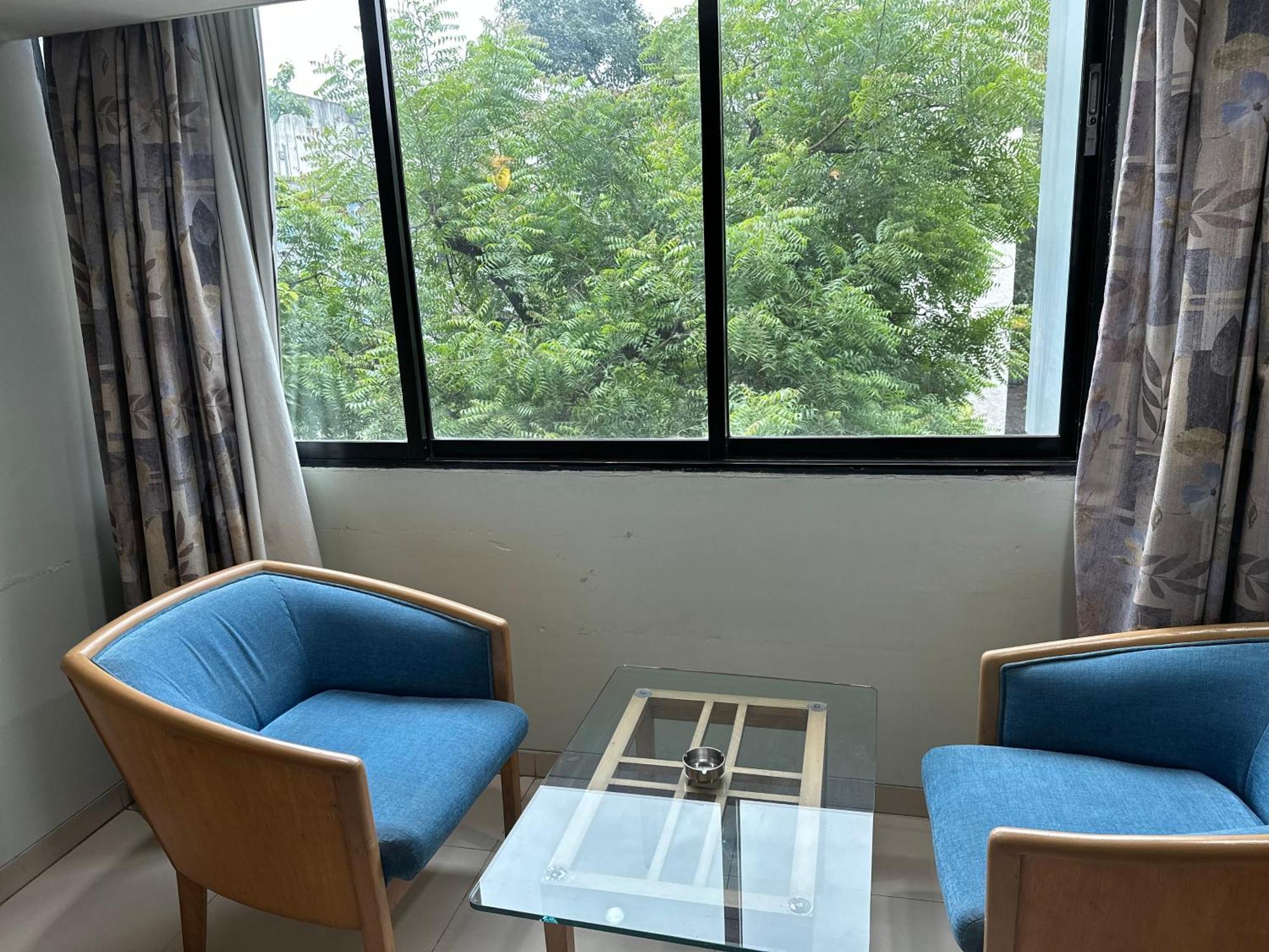 Hotel Ashirwad Pune Eksteriør billede