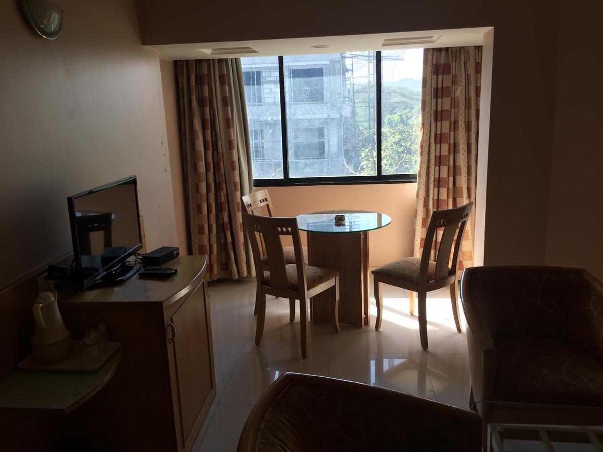 Hotel Ashirwad Pune Eksteriør billede