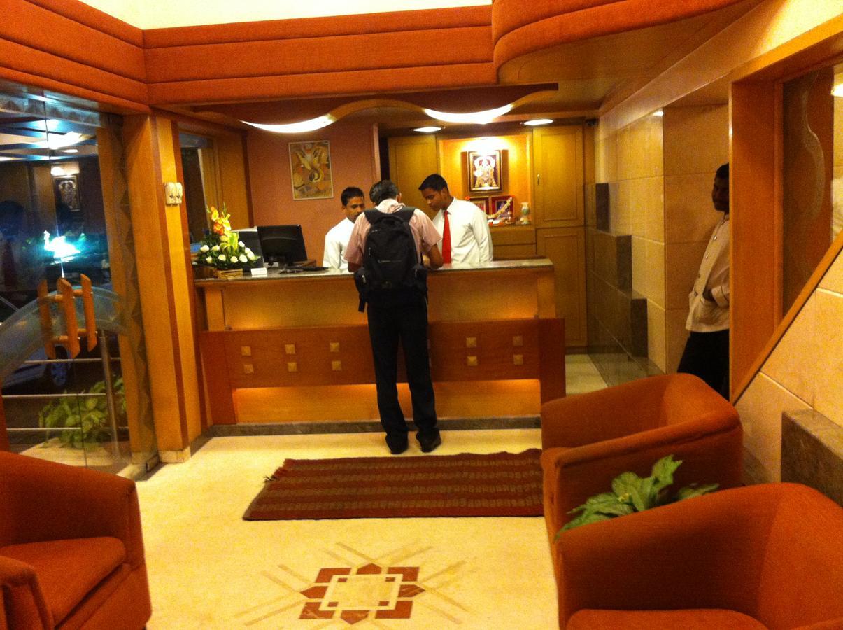 Hotel Ashirwad Pune Eksteriør billede